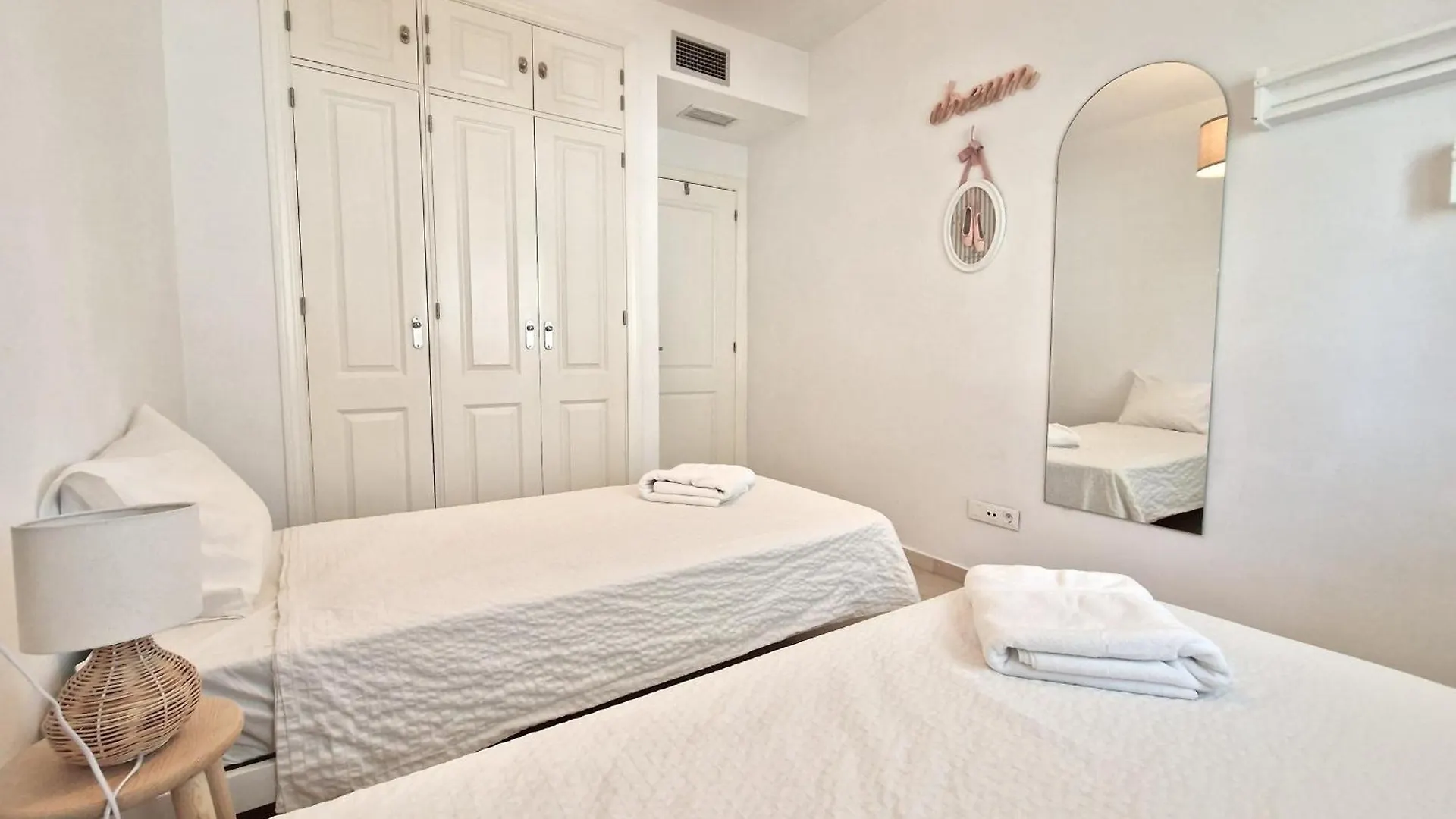 شقة Sr Riviera Park Mijas Sitio de Calahonda 0*,  إسبانيا